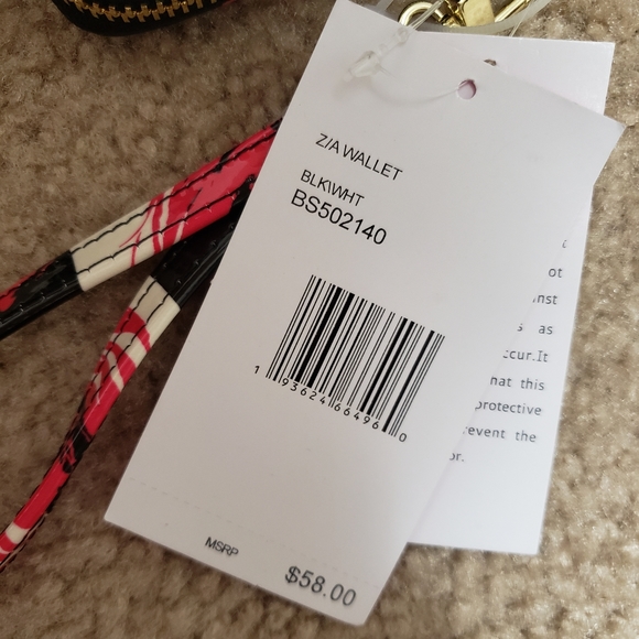 NWT Betsy Johnson clutch - Picture 5 of 5